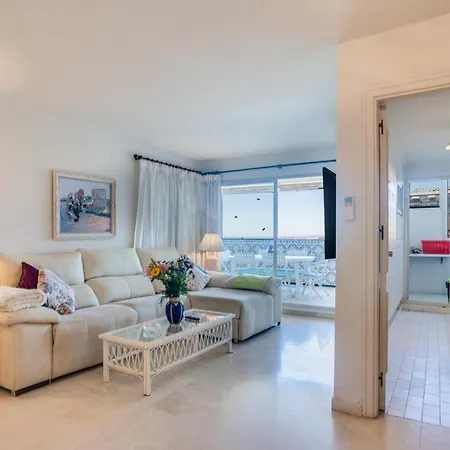 Apartment With Swimming-pool Marbella