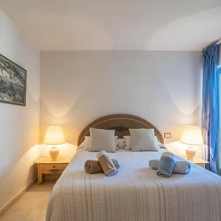 Apartman With Swimming-pool Marbella