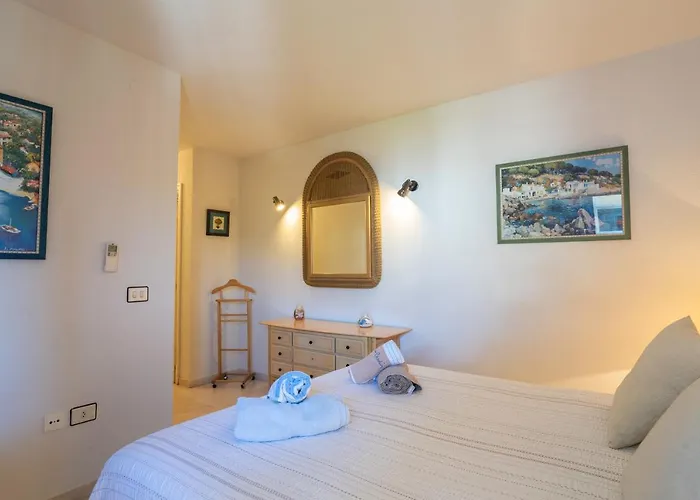 With Swimming-pool * Marbella