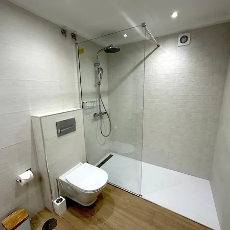With Swimming-pool Apartament *